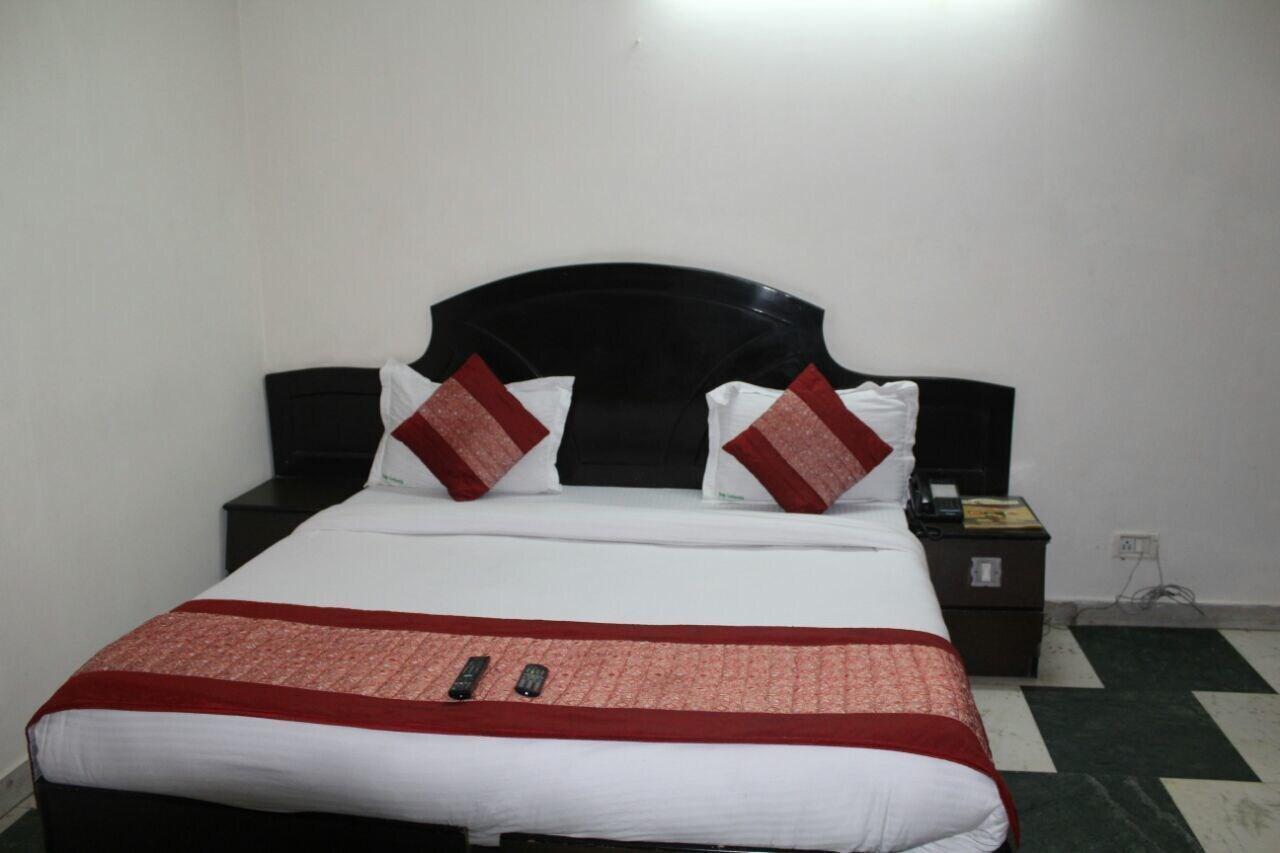 Hotel Singh Continetal Делі Екстер'єр фото