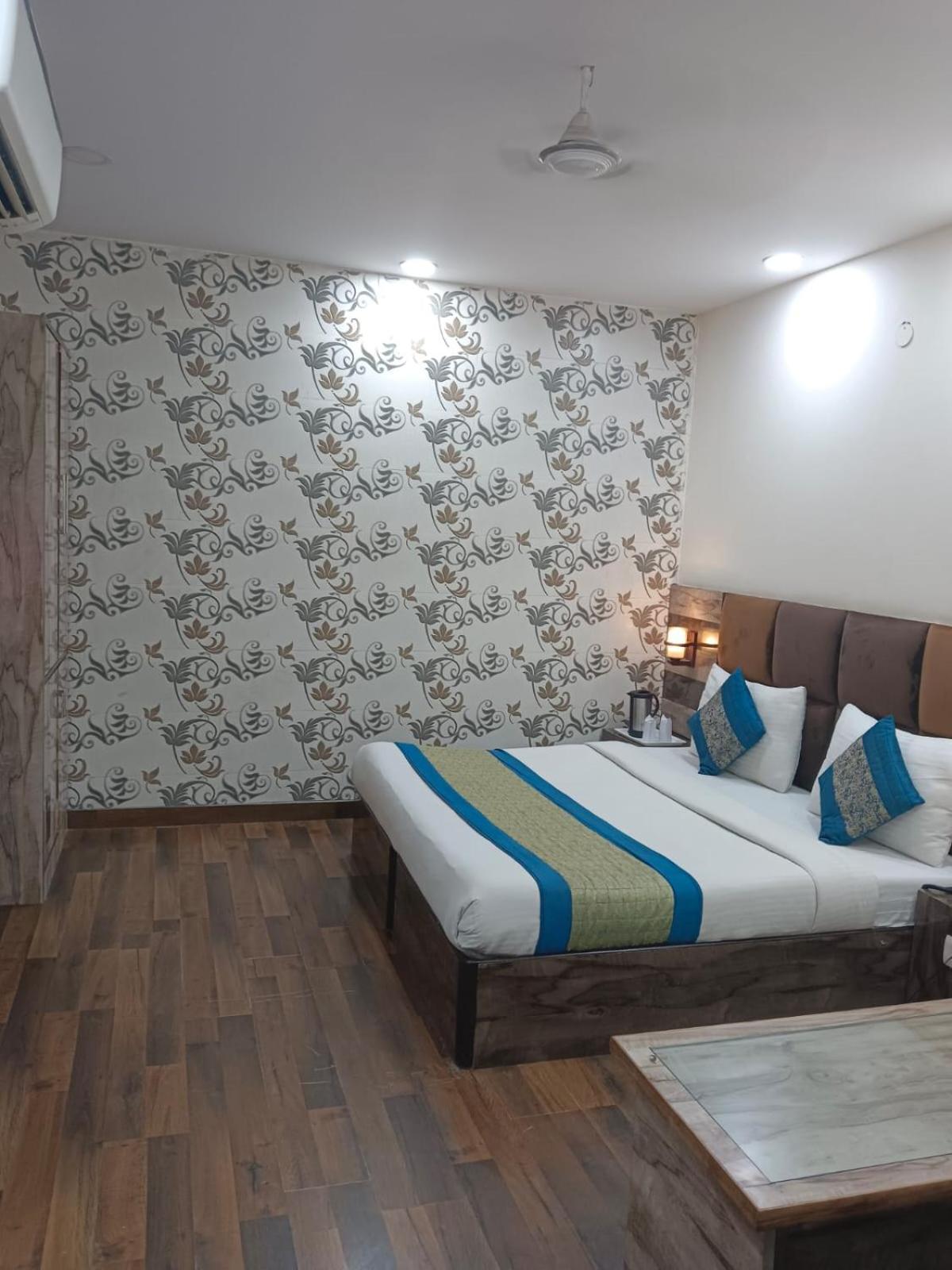 Hotel Singh Continetal Делі Екстер'єр фото